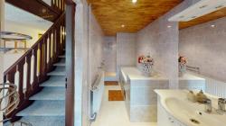 Roubenka-U-Javoru-apartman-c2-Bathroom.jpg